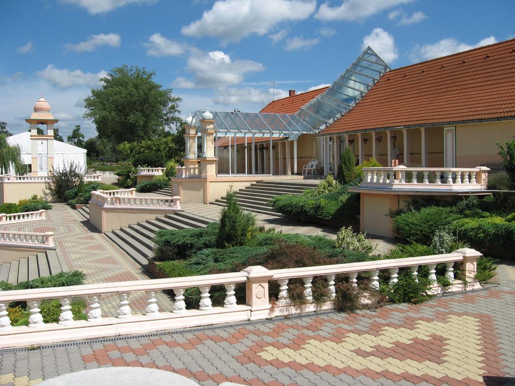 Kis Teniszhaz Ordacsehi Bagian luar foto